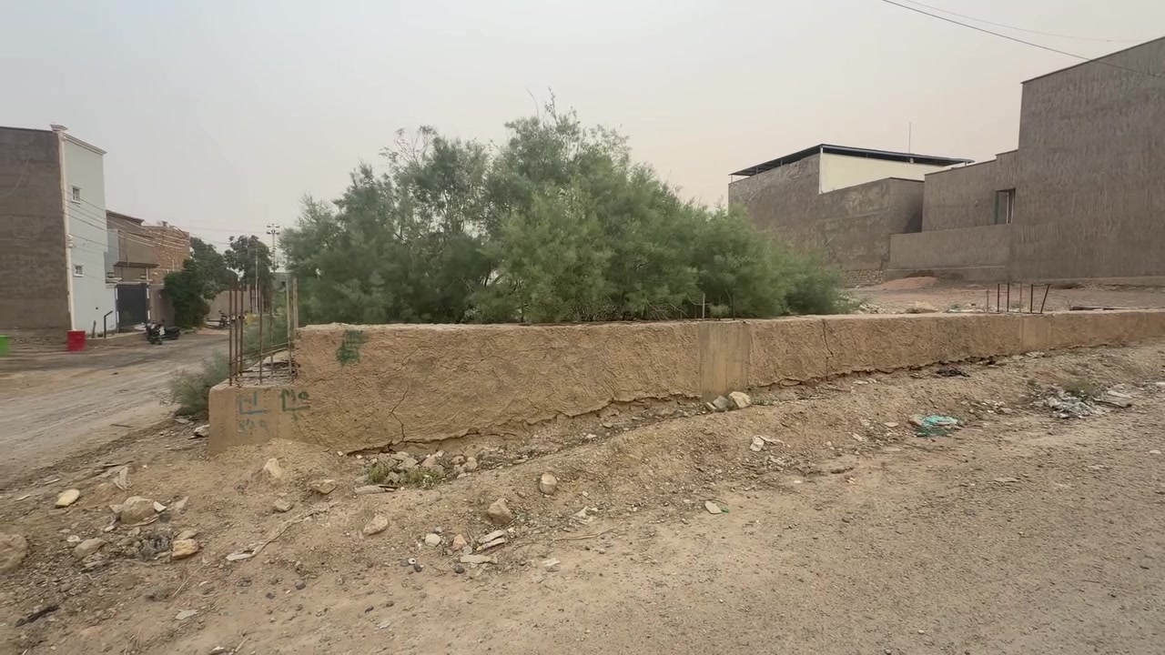 للبيع
قطعة ارض (( ركن ))
طابو صرف 
الأنبار - قضاء هيت - حي المعلمين الثانية
رقم القطعة ٢٥/ ١٨٥٨
مساحة ٣٠٠ متر
وجه ١٥ متر بالفرع 
نزال ٢٠ متر 

السعر الكلي ٧٥ مليون وبي مجال واذا نصين يختلف الركن عن العادي 

هاتف: واتس: ***********
