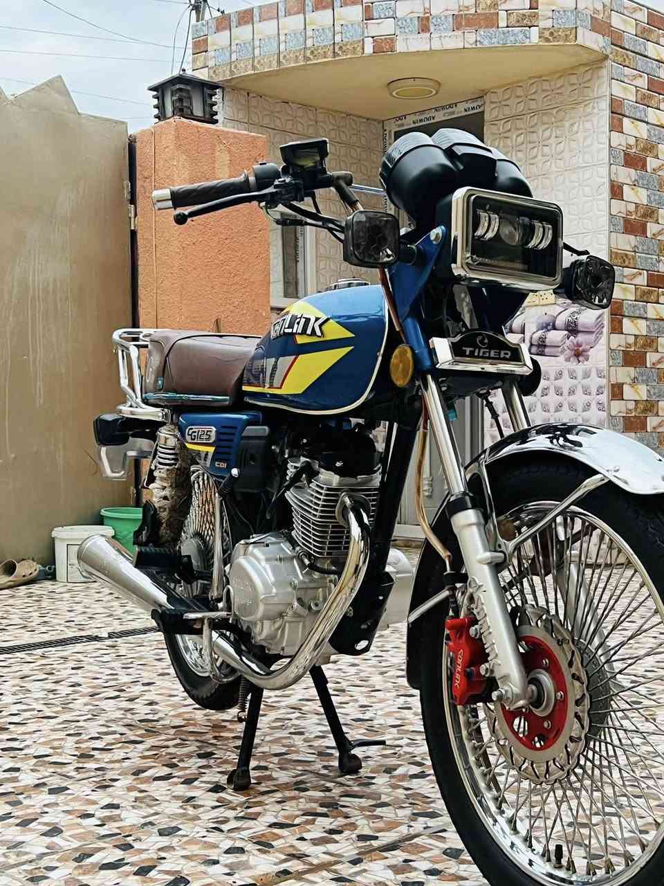 على بركه الله:🪬تايكر ٤ كير موديل ٢٠٢٤ طالعه بل ٢٥ دراجه كفاله عامه شرط برغي ماملعوب بيها مكينه خير من الله وبعد احلى من الصور تجي وتشوف بعينك دراجه جانت مضمومه شاهد الله ماماشيه شي قليل سعرها ٧٢٥وبيها مجال للطيبين اي ستفسار *********** مو شراي لدوخني 🤍
