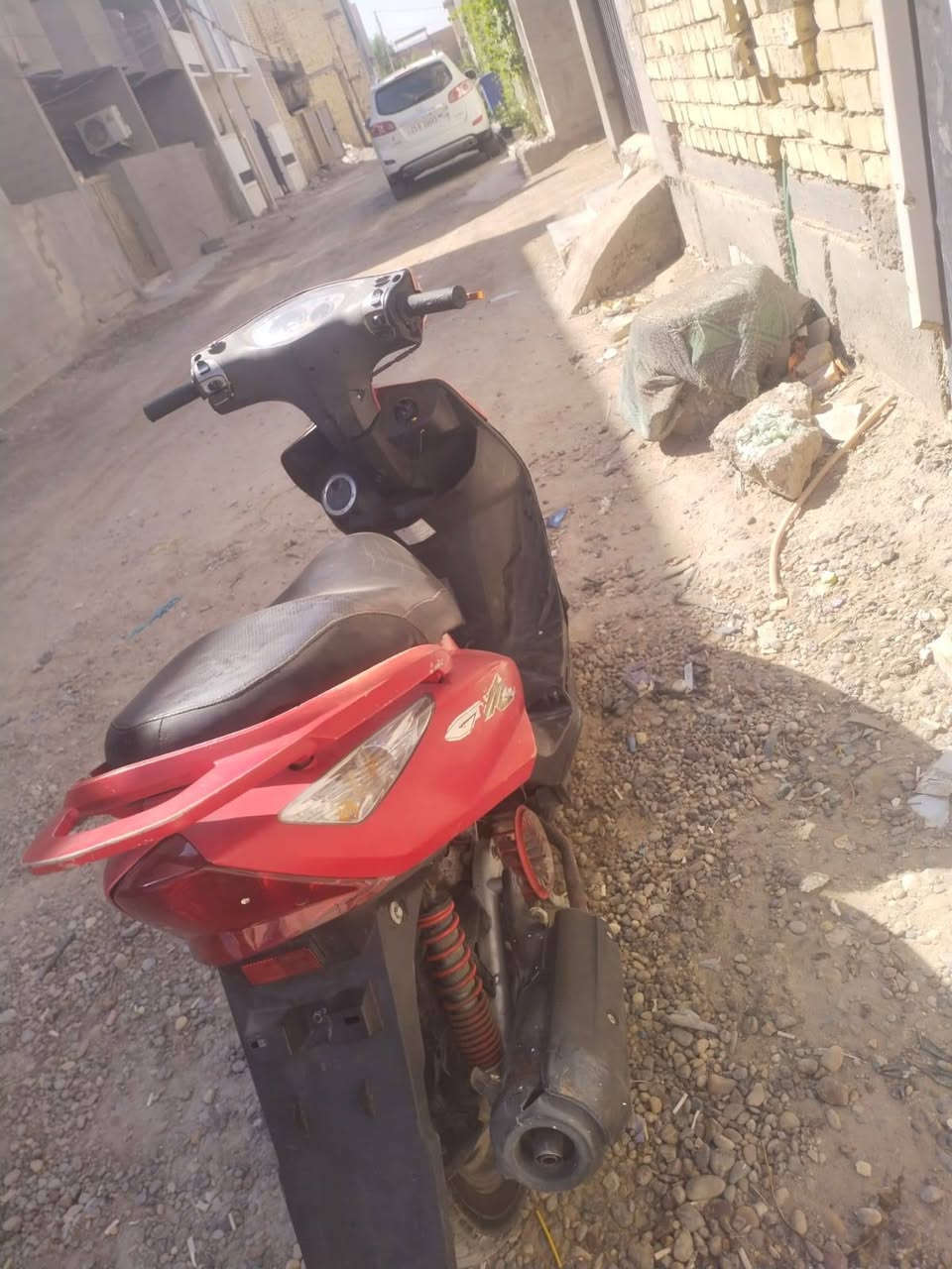 للبيع ب٤٠٠ وبيه مجال ينرادلها فلاوين فقط تاخذها طافيه اكفلك نضوح وتبهير واكسل ***********

