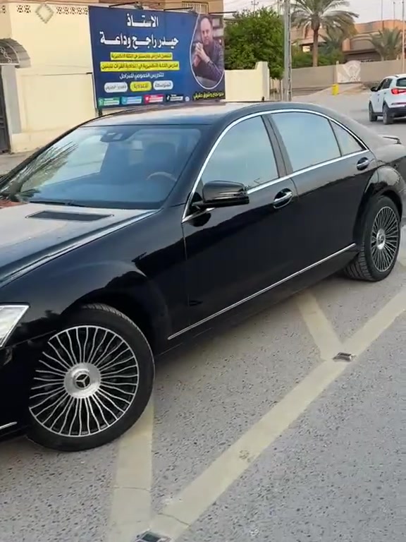 S550. بنز 
٢٠١١ اصل.  بغداد بسمي    المواصفات. معروفه.  للاستفسار. وتسال. شنو عندك. مراوس اراوس. ***********
