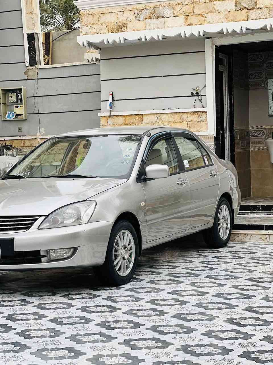 سلام عليكم لانسر موديل 2006 رقم بغداد بسمي سياره جديده بعده مصبوغه للجماليه بدون ضرر كير محرك كفاله مكينه 2000 تبريد ثلج تدفئه صدر أمامي خلفي جديد سياره مابيه اي نقص سعر(69)وبيه مجال مكاني ديالى سراجق ***********
