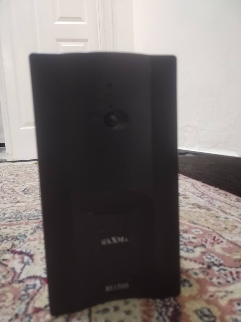 سلام عليكم هاذه UPSللبيع نضيف بس نقص الكيبل مال الشحن سعره 60الف وبي مجال قليل مكان بغداد الزعفرانيه الأربع شوارع رقم ***********بس واتساب فقط
