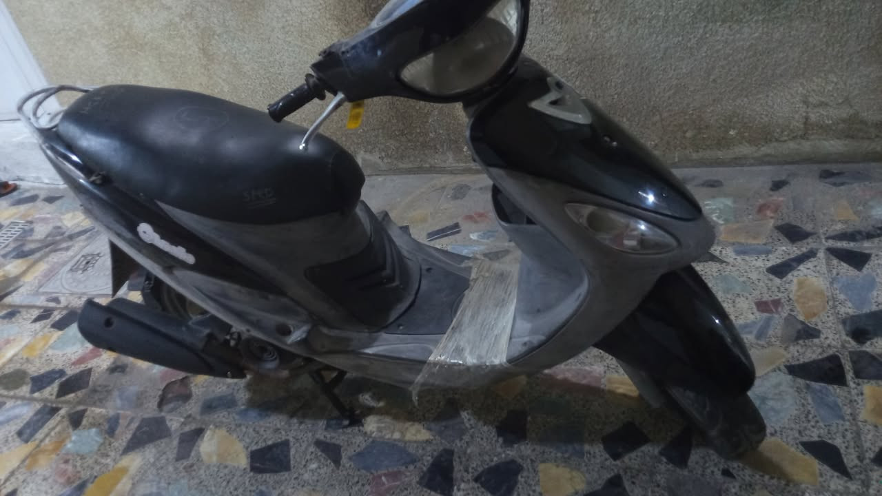 دراجه ماكس للبيع منغولي كفرات بلادي شغاله سلف وهندر لسعر 400وبيهه مجال ***********
