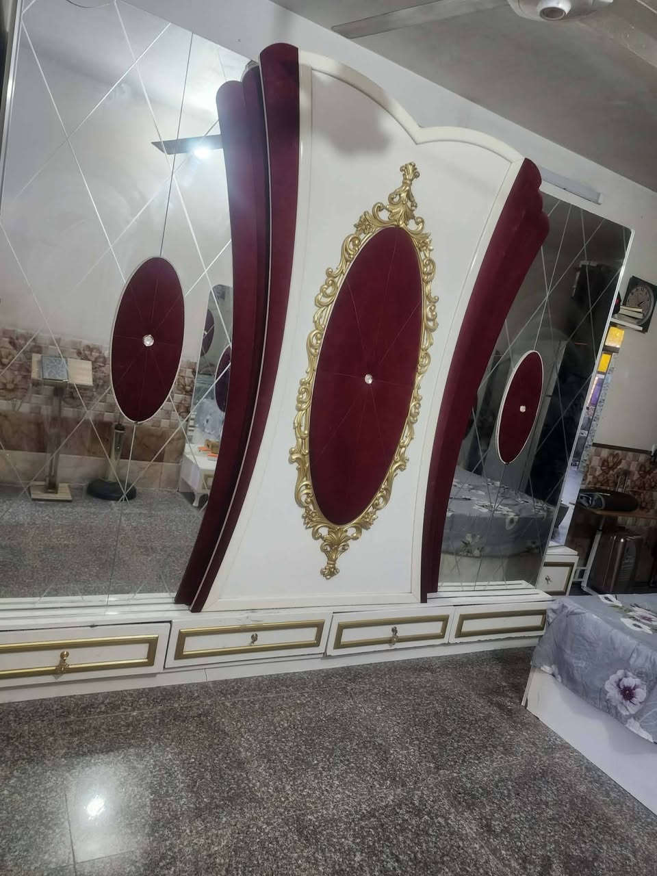 بغداد طالبيه ٥٠٠ ألف  ***********
