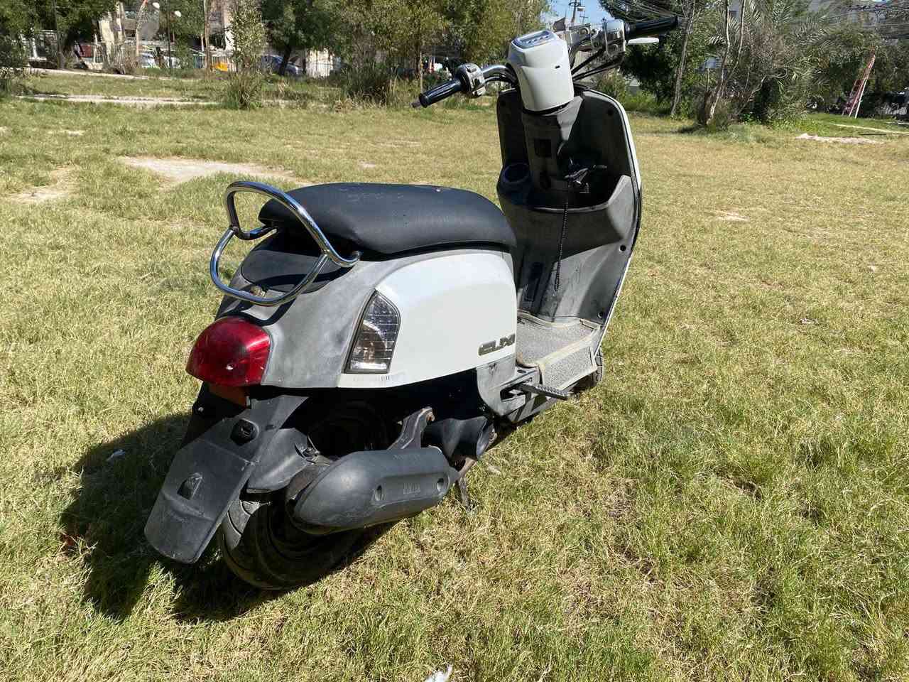 سلام عليكم دراجه بوليس للبيع دراجه مالرمبة جديده كهربائياتة كلهة شغالة نوزل نكرة سلف دراجه كلشي بيهة شغال مامفتوحة  مكفولة كفالة عامة السعر 850وبيهة مجال للطيبين مكاني بغداد الامين الثانية ***********
