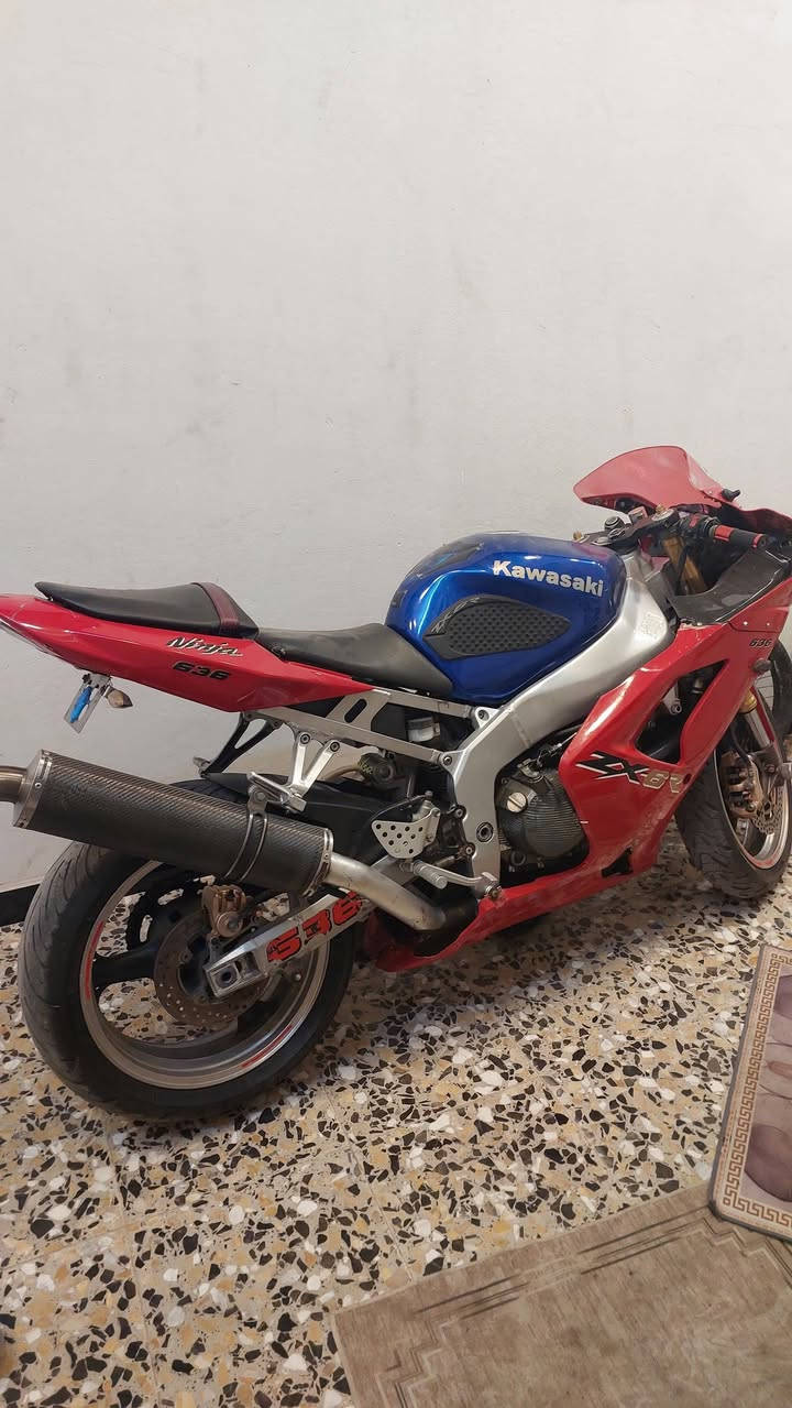 السلام عليكم دراجه كاوسكي 2004دراجه مكفوله ماشه ٣٩حقيقي وارد امريكي الدراجه شعندك شعندك للبيع او مراوس


**إذا كنت صاحب هذا الإعلان وتريد حذفه لأي سبب، رجاءا أرسل رسالة إلى الدعم الفني**