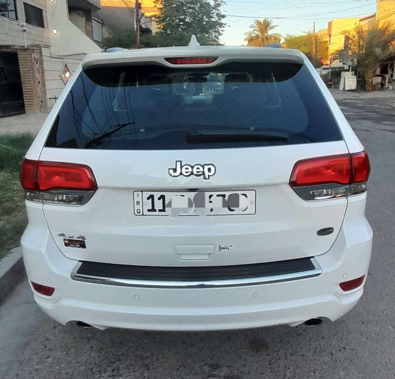 #جيب_گراند_شيروكي اوفر لاند خليجي 

موديل 2021

ماشية 50 

رقم بغداد بأسمي

#المواصفات…

1-كشنات جلد 

2-كشنات امامية تدفئة تبريد + الخلفية تبريد

3-كرسي السايق والصدر تحكم كهرباء

4-تحديد مسار

5-التوقف الذاتي 

6-تبريد قطعتين منفصل 

7-بانوراما 

8-ماوس بالاضافة الى 6 وضعيات قيادة

9-نظام التعليق (جكات)

10-وضعيات خزن الكشن 

11-نقطة عمياء 

12-مري شفط مع تعتيم ذاتي

13 ستيرن كهرباء

14-دفع رباعي 4*4

15-ويل قياس 18

16-شاشة كبيرة مع نفگيشن GPS

17-صندوق كهرباء

18-تشغيل عن بعد 

19-لايت مع بلوجكتر زنون 

20-محرك 3600 

21-صندوق كهرباء 

22-حساسات امامية وخلفية 

23-كاميرا 360 درجة

السعر 37000
المكان بابل 
رقم الهاتف ***********
