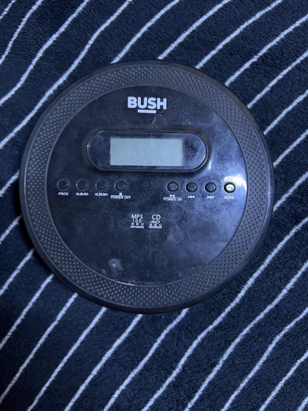 سيديات للبيع
 وياهن المشغل هدية
مكاني نجف حي الزهراء