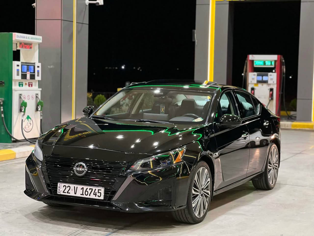ئەمە ریکلامێکی عەرەبی و پڕۆفیشناڵ بۆ فرۆشتنی سەیارەکەت:

🚘 للبيع – نيسان ألتيما SL موديل 2024
بس قطعە صبخ و شویە بارد. صونر و رقم شانصی نشرە

✨ فئة SL كاملة المواصفات

✅ فتحة سقف (سلايد)
✅ نظام دفع رباعي (AWD)
✅ تكييف مركزي ثنائي المناطق (Dual Zone)
✅ مقاعد جلد كهربائية مع تدفئة
✅ مقود (سكان) مدفأ
✅ كاميرات 360 درجة
✅ حساسات ورادارات 360 درجة
✅ مرايا بإشارات وحساسات
✅ نظام المحافظة على المسار (Lane Assist)
✅ فرامل إلكترونية مع Auto Hold
✅ مواصفات كاملة (Full Option)
  صونر و رقم شانسی نشرە

🔧 المحرك وناقل الحركة بحالة ممتازة وعلى شرط الفحص
🛞 الإطارات والبطارية بحالة ممتازة
📍 السيارة قطعت 18 ألف ميل فقط
✨ سيارة نظيفة جداً واستعمال شخصي

💰 السعر: 148 مليون دينار قابل للتفاوض للجادين

📍 الموقع: كلار

📞 ***********

📱 واتساب:
***********

:

ئاڵتیما SL قەپات مواسەفات . یەک پارچەی بۆیاخە سۆنەر و رەقم شانسی دانراوە
/2024 
/سلاید 
/تبرید مرکزی و دوو زۆن 
/AWD
/کوشن هیتەر و کارەبایی
/سوکان هیتەر
/حساس رادار 360
/کامیرا 360
/ئاوینە ئیشارەت و حساس 
/خەتی جادە .
/برێک بەسمە و ئۆتۆ هۆڵد
/کوشن کامل جلد .
/کامل مواسەفاتە
 / گیر و مەکینە بەشەرد فحس
/ تاییە و سەدر تازەیە
/ تەنها ١٨ میل رۆیشتووە
/سەیارەیەکی زۆرپاک و مالی دۆست
سعر فرۆشتن ١٤٨ گەلا
شوین. کەلار

***********

واتس اپی لەسەرە

*********** كالار, السليمانية
