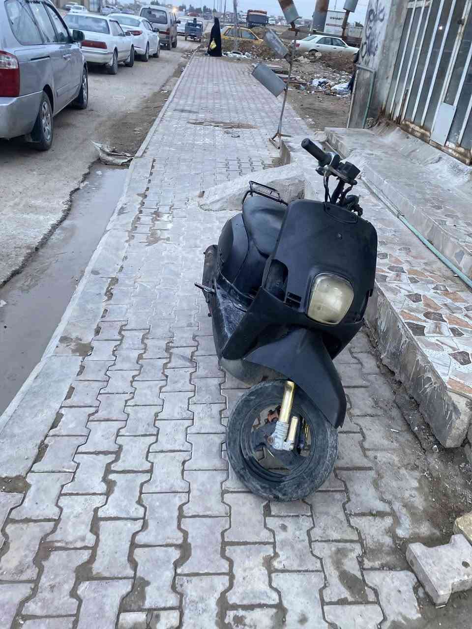 سلام عليكم ماكس بوليس مكينه ٤٩ اول فتحه الها كهربائيات شغاله فقط الباتري كاعد منتهيه المده مالته سعره ٣٧٥ وبيها مجال بصيط مكانها كوت خاجيه شراي يتصل ***********
