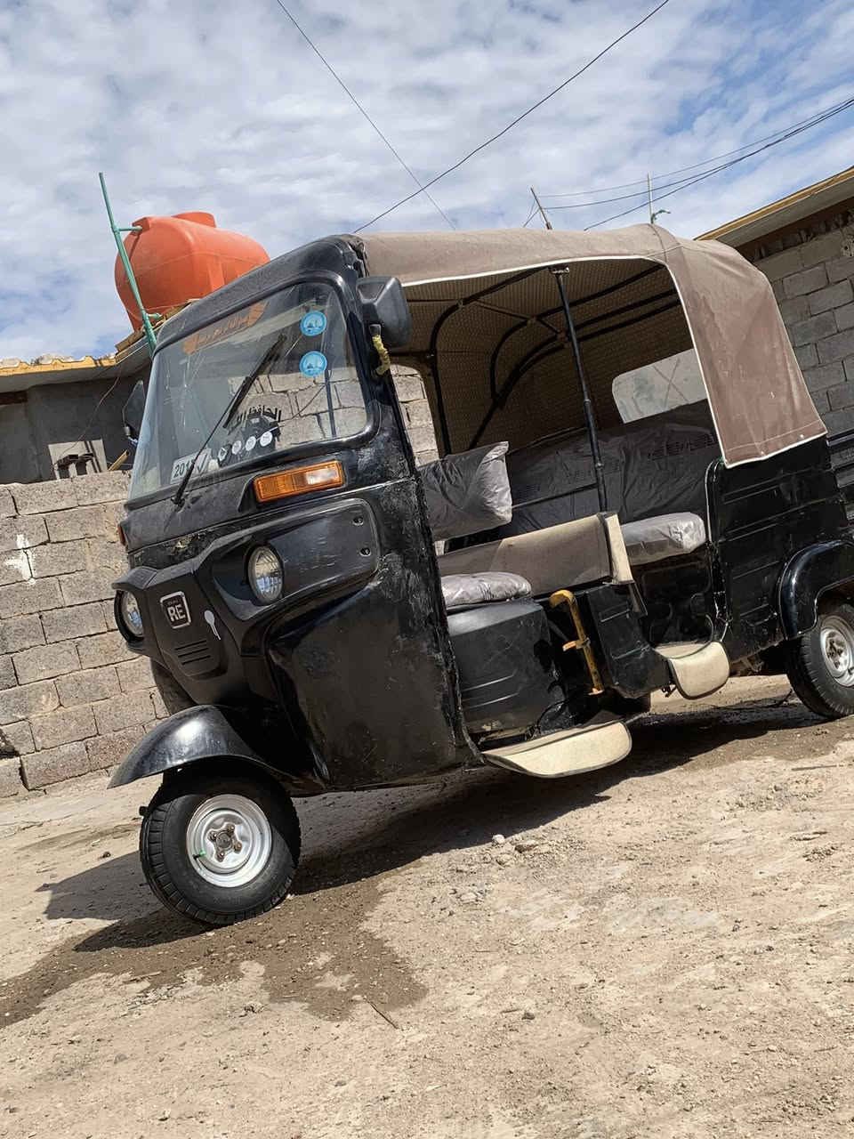 السلام عليكم تكتك موديل ٢٠١٦مكينه مال ٢٠مابيه أي نقص فقط بس لكشر شويه تعبان موضح بل صور تجفيت جديد وعمرت بيه دوس امامي لا جفيه ولا شمره بيه نصبته كلش حلوه سعره ٣٣٠٠وبيه مجال لطيبين عنوان شهداء البياع  غير متواجد عل فيس ***********
