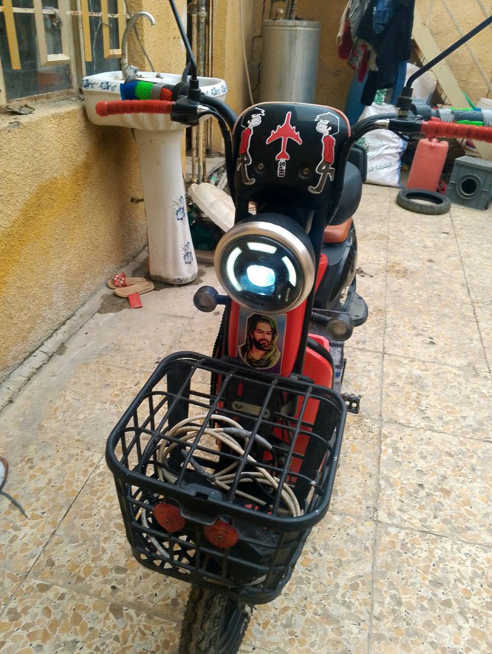 المكان مدينة ا
  الصر الحميدية قرب العمارة الخضرة 
دراجة شحن نضيفة حيل ااوكاملة اي. تقص مابية 

