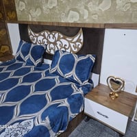 غرفة للبيع خمس قطع’07730144788