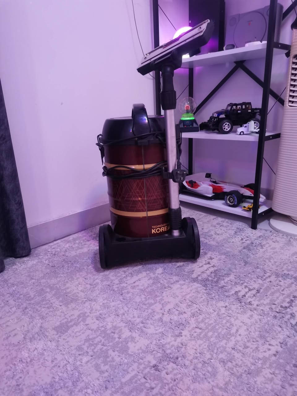 مكناسه كهربائي من شركه الحافض شغاله نضافه 100% سعر 60 وبي مجال للشراي اي استفسار *********** واتساب
