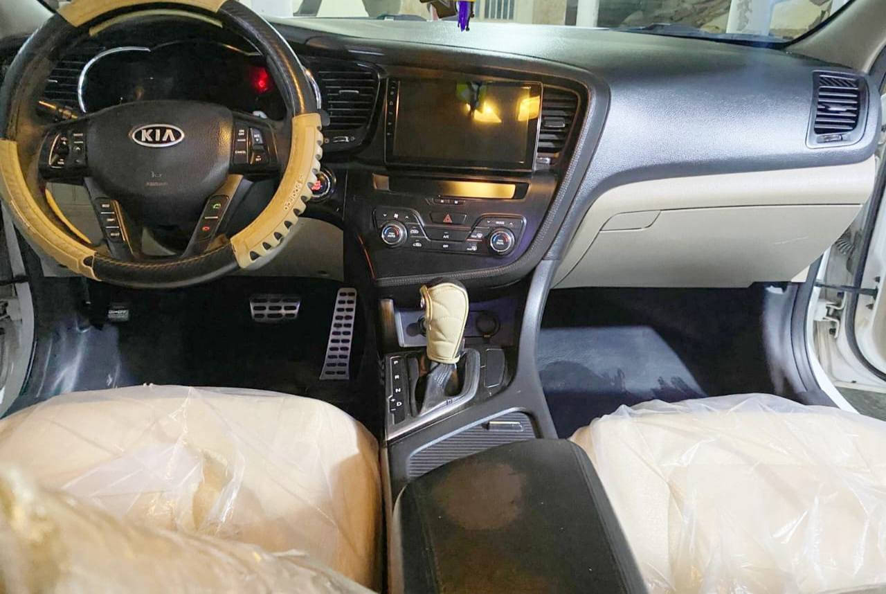 السلام عليكم 
اوبتما ٢٠١٢ خليجي رقم أربيل محرك ٢٠٠٠ مكفوله محرك مكفول كير مكفول ماشيه ١٦٨ بيها بعض التكحيلات السعر ١٢٢
للإستفسار ***********
