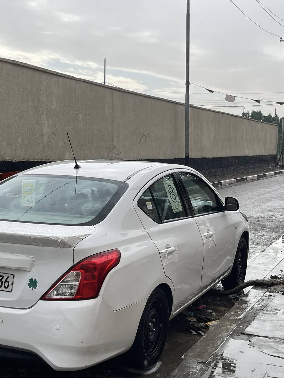 نيسان صني  موديل 2022 هندي ام لبليتة زركة سيارة جديدة خير من اللة حدادة100/100 سيارة بيها 3قطع بارد بصيطات سعرها118وبيها مجال للاستفسار ***********
