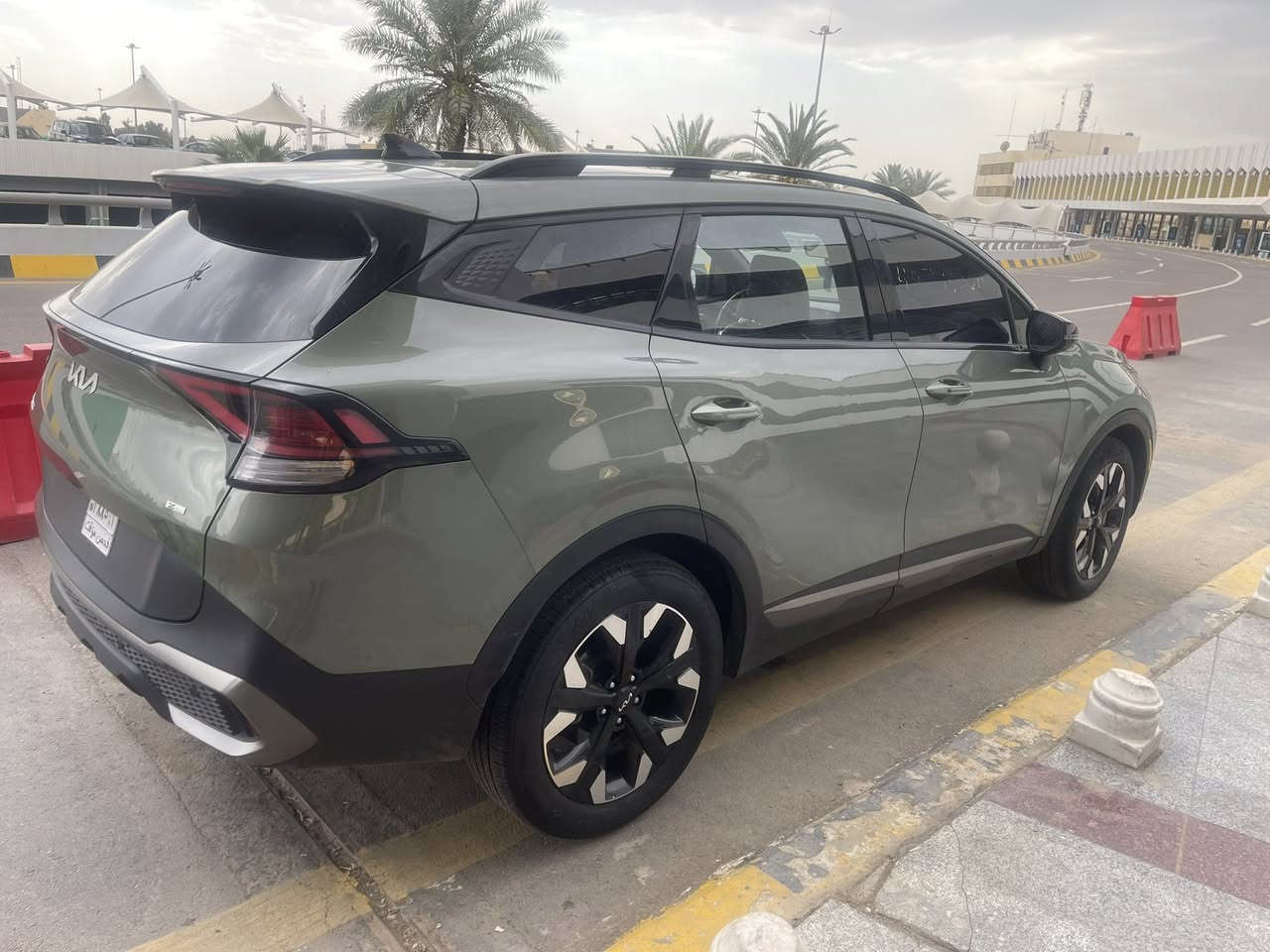 🤍X -Line #سبورتج
موديل 23امريكي
محرك كير دواخل مكفول)

بيها تبديل بنيد وجاملغ 

وباب خلفي

صبغ قطعتين 

للون زيتوني مميز 🐢

#المواصفات 

سيارة فول1/1🚗 

محرك 2500 

سلايد 

كشنات جلد 

تدفئة بالكشن 

شاشة متصلة 

شحن لاسلكي 

تحكم بالكشن كهربائي 

اربع أنظمة قيادة 

توقف ذاتي

4*4

بدون رقم📀فحص مؤقت

,,,,

#السعر 160$    💵

***********
