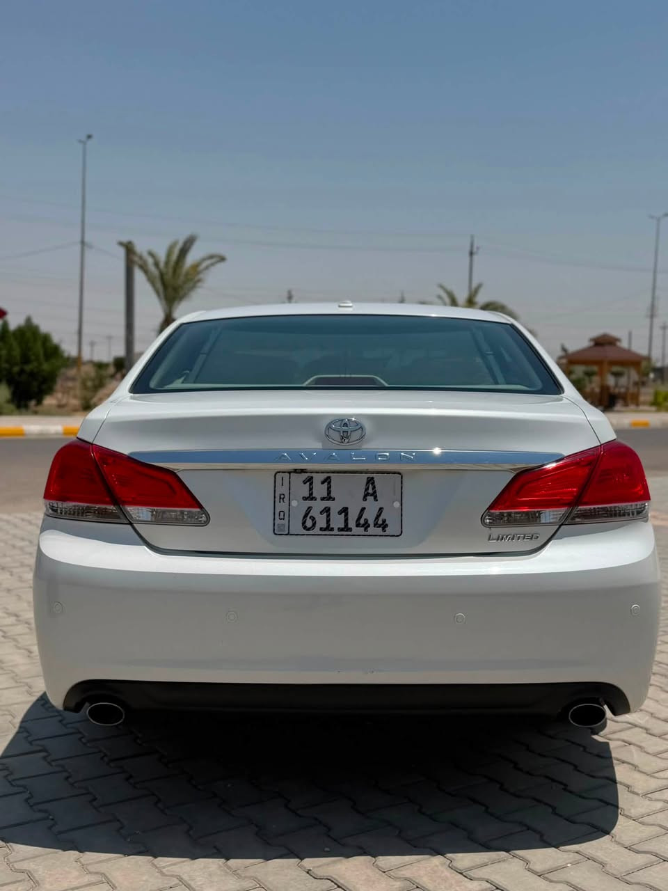 🚗 للبيع تويوتا أفلون 2012 Limited
✅ الموديل: 2012 ليمتد (فل أوبشن)
✅ الممشى: 128 ألف فقط
✅ السيارة نظيفة جدًا، استخدام شخصي
✅ محرك وجير وشاصي بحالة ممتازة
✅ لا تحتاج أي مصروف
✅ رقم بغداد
📍 السيارة موجودة في الكوت
فقط بيها بارد بلجاملغ الامامي حك شبر وشخط اباب خلف السائق 
💰 السعر: 21,000 دولار (قابل للتفاوض بالمعقول بعد المعاينة)

للاستفسار أو المعاينة راسلني على الخاص اول الاتصال على الرقم ***********
