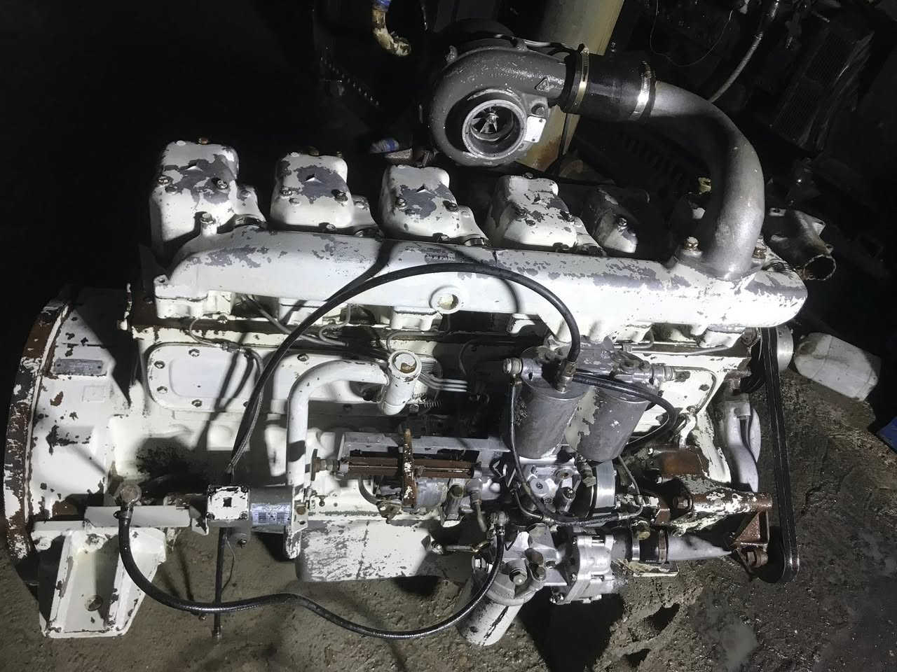 سلام عليكم لبيع محرك اقجم 55سوبربشرط  تشغيل سعر 30.ورقه عنوان اربيل ستفسار تصال *********** ***********
