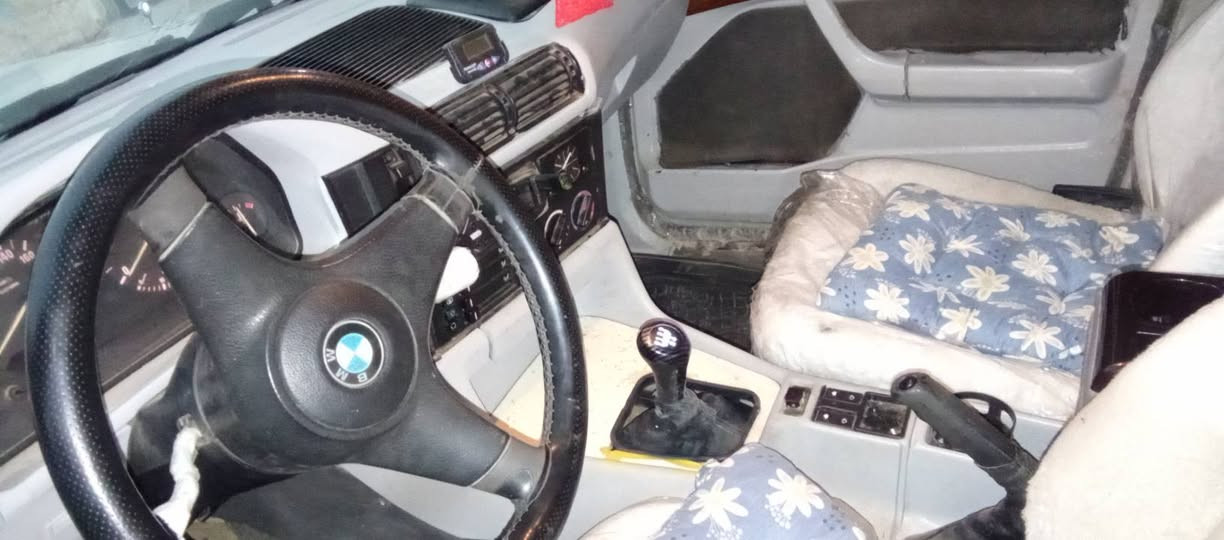 سڵاو هاوڕێ یا ن ئەم سەیارە 520کێڕعادی دوجامکارەباو سڵایدو تەبریدو کلاجوعەینەیلۆک تایە لۆک دودەعمیهەیە زۆرنیە بەشەرت ئاڕم پلاستیک سلێمانی  کاملکارەبای بەشەرت تەقەوڕەقە بەشەرتەرلە فلپەمپ تانۆزڵ لۆک تەنهاکێشەی ئەو سەیا رە سەو تی جعوبی هەیە کەرمو شتەرینی سەرمان مەیە شێ نە نامەبنێ رە بۆ سعر زۆ ر گونجاوە گۆڕینەوەشدەکەم بە بیئێم


**إذا كنت صاحب هذا الإعلان وتريد حذفه لأي سبب، رجاءا أرسل رسالة إلى الدعم الفني**