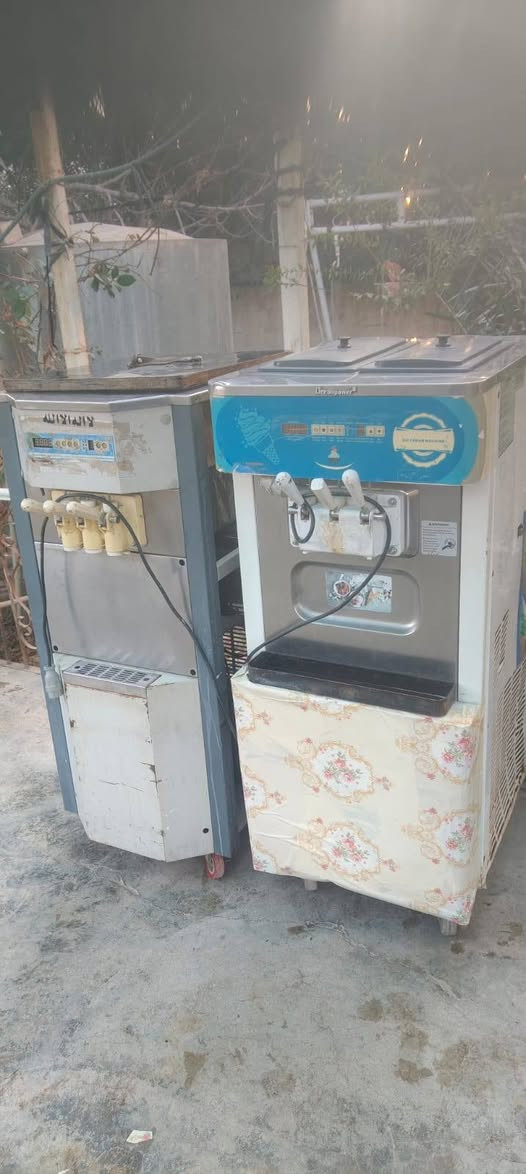 السلام عليكم ورحمة الله
مكينتين ايس كريم  ياشن باور  شرط التجميد  نظافه خير من الله  
للبيع   ***********   العنوان كركوك
