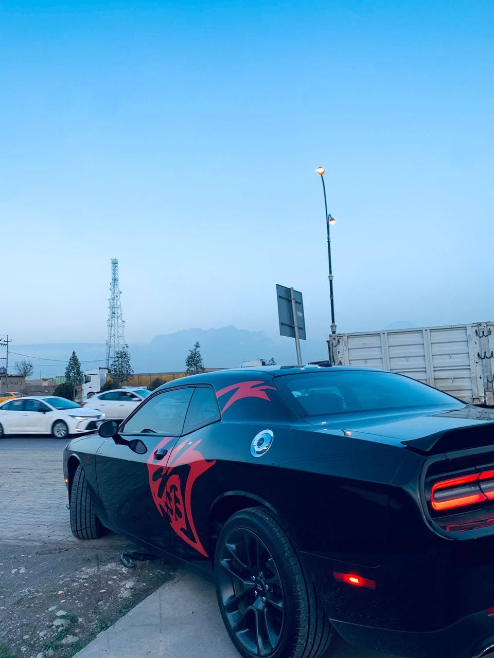 مواسەفات sxt
بەسمە
شاشە
کامیرە
18هەزار میل رۆیشتیە
تعدی سورعە
تحکوماتی سوکان
کوشین کارەبا
دەرکە بەسمە
سندوق بەسمە
سەیارەکە چاملغی لای سەکن و روبعەک بۆنیتی سبوغە بی ژۆری بی ارباک
کامل جوانکاری لۆ کرایە
ویلی سکاتی لەسەرە
چوار تایەی سی رۆژە لۆ بەسترایە
رەقەم و هەموو شتی نویە
رەقەم هەولیرە
تەعویل و غرامەی بەشەرتە
بی کەمو کوریە و جاهیزە
*********** أربيل, العراق
