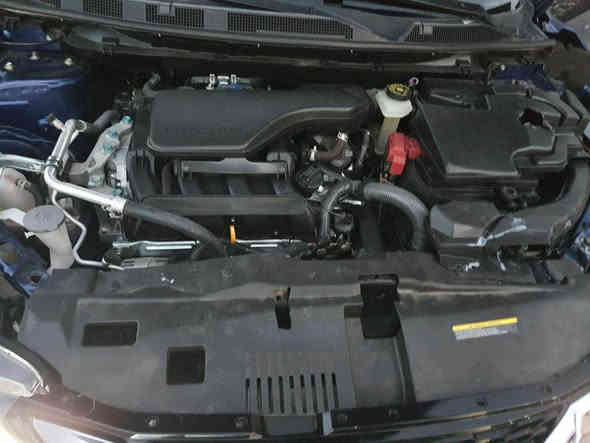 السلام عليكم 
نيسان روج  سبورت ازرق  موديل 2020 SV
وارد امريكي 
السعر 145$  وبيه مجال
محرك 2000 
لد حاجب امامي وخلفي 
ستيرن رياضي حرف D
شاشة كبيرة وكامرة وتحكمات ستيرن 
مثبت السرعة CRUISE ورادارات جانبيه 
حساسات خلفيه وتوقف ذاتي 
ونظام سبورت  sport ونظام تقليل صرف الوقود ECO
تخم تاير جديد السبير ما نازل 
‏                                                AWD فور ويل دبل اكسل 
دوسات أصلية علامة ROGUE
اشاير بالمري  شاشة اعطال
مانع انزلاق نظام ترحيب
تبريد قطعتين  كشن كهرباء  
الخ 
ماشية 37282 ميل 
حادثها جاملغ امامي جه  السائق  وبنيد والدعاميه  
بدون ايرباك 
صور الحادث بالمنشور
رقم بغداد الماني  
موجود عل خاص 
*********** بغداد
