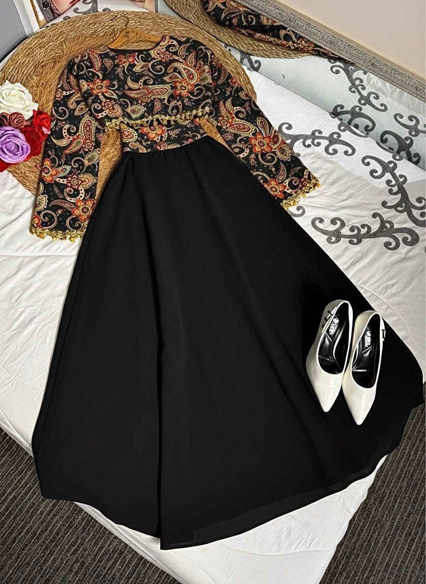 فستان رمضاني❤‍🩹
خامة ستن زارا تركي 
38-40-42-44-46-48


**إذا كنت صاحب هذا الإعلان وتريد حذفه لأي سبب، رجاءا أرسل رسالة إلى الدعم الفني**