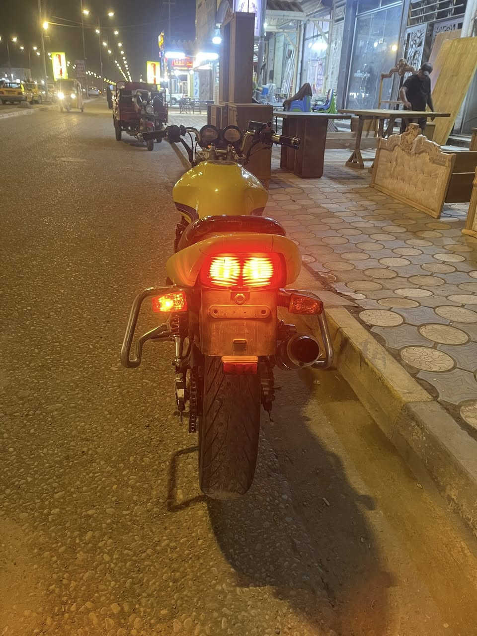 دراجة سيبي فور هوندة البيع مكان حي الغدير جيل ثاني رقم ***********
