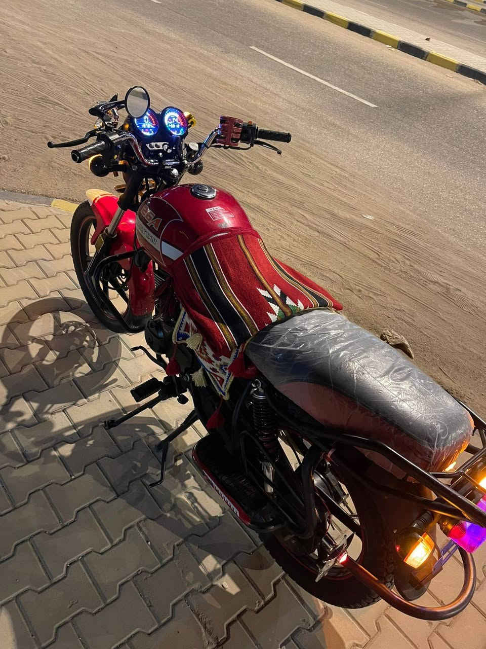 السلام عليكم دراجه البيع موديل 23 رقم وسنوية دراجه جديد حلو وناعم رقم كربلاء مكاني نجف قريه الغدير ‏‪***********‬‏
