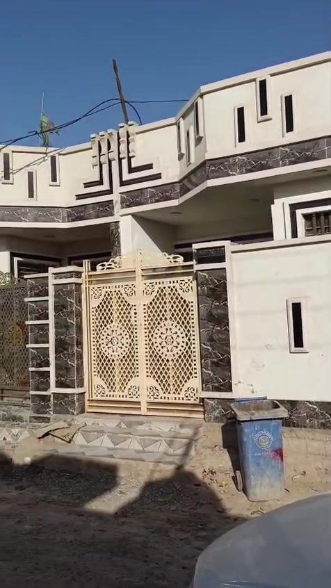 السلام عليكم 
بيتين لبيع مساحة البيت الواحد 125 متر الواجه 6.5 والنزال 20 متر السعر البيت الواحد 50 مليون
الموقع قرب قريه النفطية

تواصل عل رقم ***********
