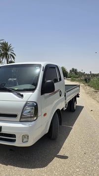 شاحنة • تفاصيل ناقصة