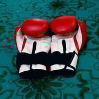 قفازات ملاكمة اصلية قفازات ملاكمة قطعه نظيفة جدا صناعة باكستاني نوعية ...