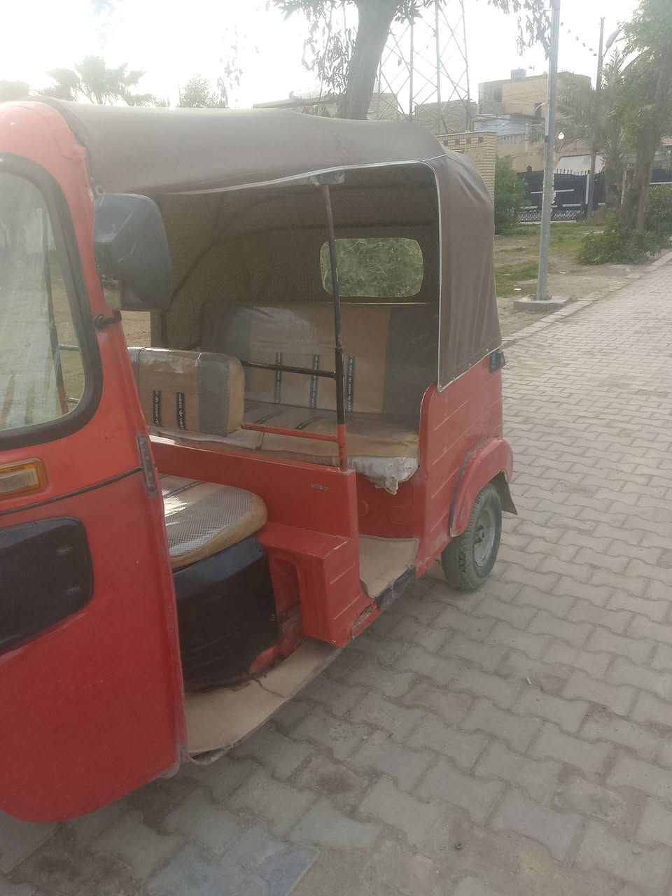 سلام عليكم تكتك مديل 18رقم
مكان الارفلي 
سعر 4500
***********
