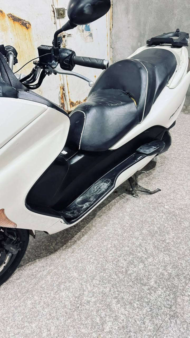 السلام عليكم
فورزه 0/9ابيض صدفي كرستال نضيفه كهربائيات شغال كلشي شغال أحله من الصورالعنوان الناصريه مركز  التواصل عل رقم 
***********
