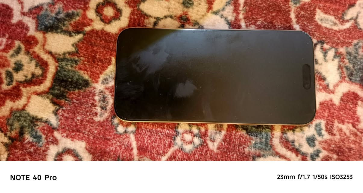 سلام عليكم ايفون 16 برو ماكس بطاريه 100 جهاز مستخدم قليل السعر مليون و550 وبي مجال قليل مو شراي لا تعبني ولا تعبك *********** واتساب
