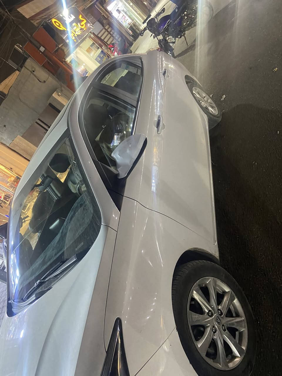 شانجان 2023 ماشيه 45
مال بيت السياره ب93 وبيها مجال بسيط 
مكاني البياع الاعلام 
***********
