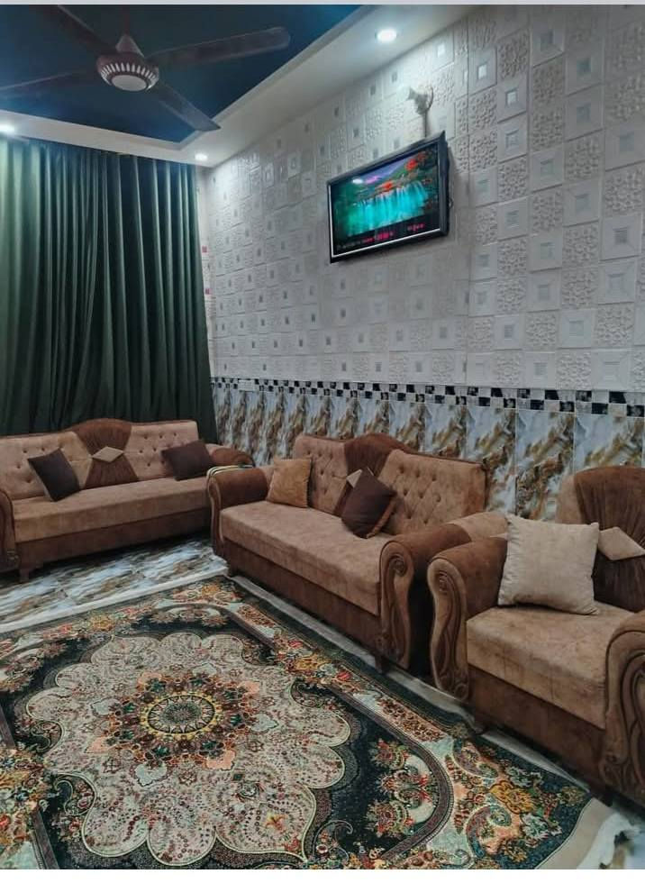 بيت للبيع مساحه 100متر طابقين العنوان التحرير بستان الخشالي للاستفسار الاتصال ***********
