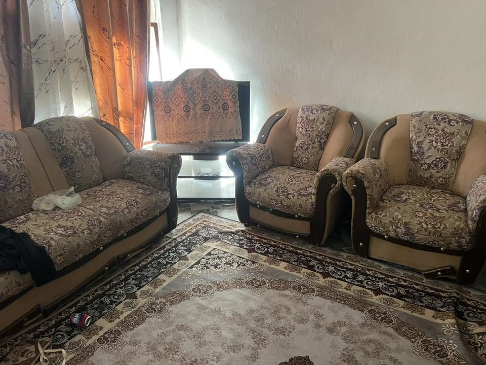 السلام عليكم غراض تصفيه اسعار مناسبه جدا الي يريد يتصل ***********
