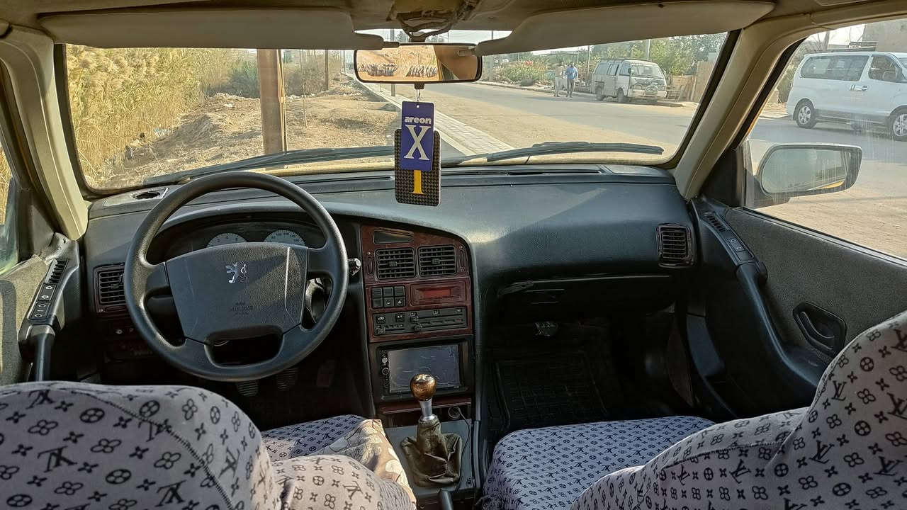 بيجو باص مديل١٣ مكينه كفاله كير كفاله تبريد فول كهربائيات جاهزه من طول للطول لايت زنون شاشه سياره جاهزه ربع مااذب عليهه كبل للشارع تراك 180 شرط رقم بصره مشرروع وطني تحويل ثاني يوم سنويه منتهيه ب٢٠٢٣ تاخذ مصفره هيئه وغرمات يعني تاخذهه صافي بشرط تحويل سياره مابيه خياس ولا صبغ ولا ضربه كفاله مجرد بس الدوايرر ملكوطه يعني تاير ابو الخط تخم كامل سياره احله من صوره سعر سياره ٣٢ وبيه مجال قليل حك جيه ولماعنده يشلع عيوني وياخذهه بس لا يكسر سعرها اسف ع الاطاله عنواني البصره الجزيره وهاذ رقمي 👈🏽***********
