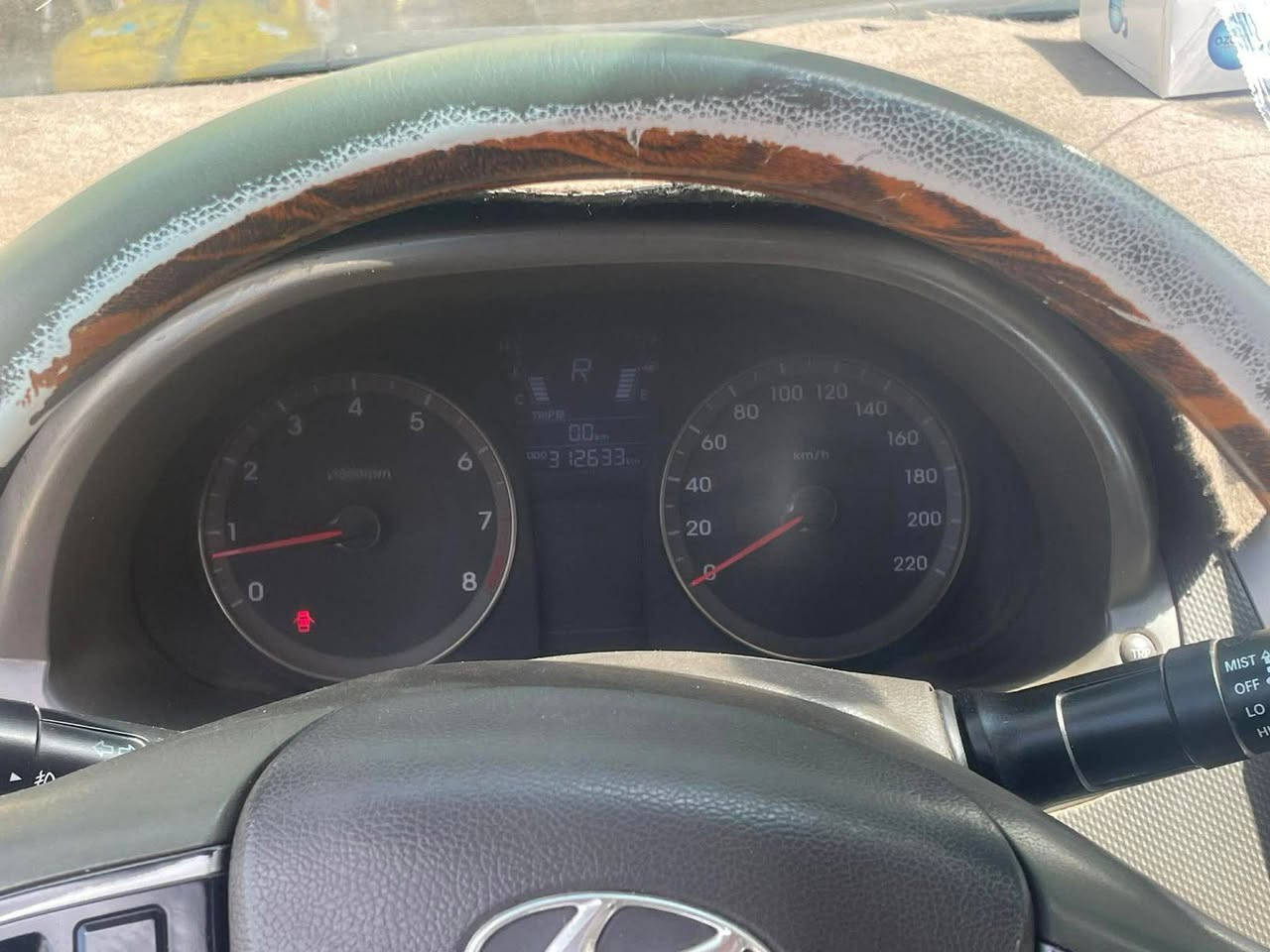 السلام عليكم 
اكسنت موديل ٢١٠٤ خصوصي ابيض اللون
 رقم بابل انكليزي سنويه ل ٢٠٢٩ بأسمي
 تخم تاير جديد وباتري جديد 
نقص تبريد فقط
وبيها بارد بحافة البنيد وقبق الجنطة مثل مامبين بالصور 
السعر .... 95$ وبيها مجال 
للاستفسار الاتصال على الرقم 
***********
