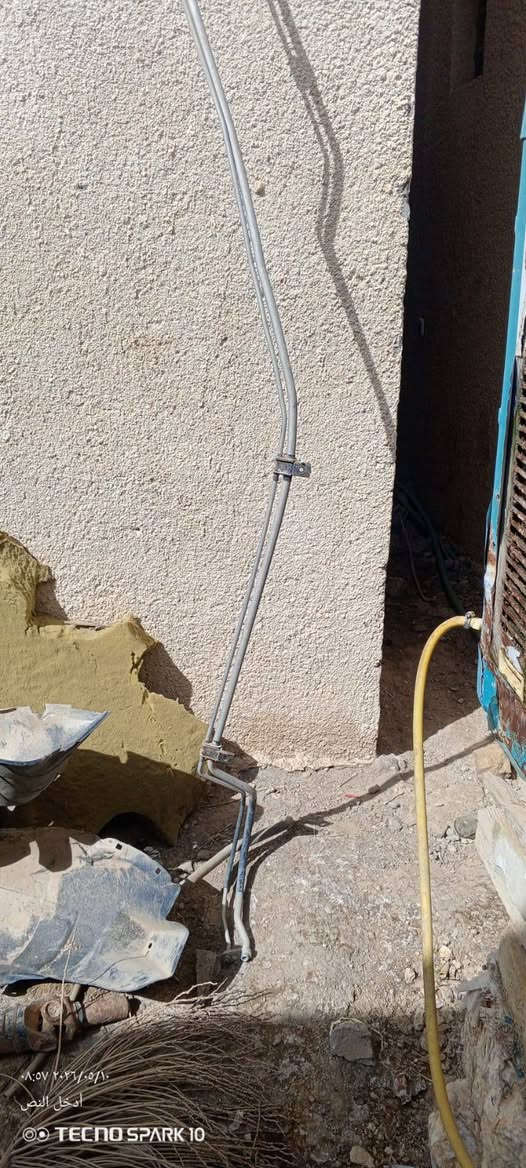 السلام عليكم إخوان غراض مال ستاركس تفصيخ  نضيفها للبيع
طبرباز خلفي    
تانكي كاز
بوري تبريد من أمامي الخلفي الطويل
تبريد خلفي كامل فريز وفان وكتفات كامله كبسه وحدة 
مكان لأغراض نجف  استفسار اتصل على الرقم  ‏‪***********‬‏

