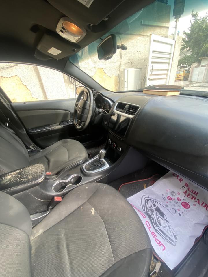 دوج افنجر 2013 مصبوغه عام رقم مثنى تحويل مباشر
مكينه 3600 
كير 6نمر مكينه كير كفاله صدر تخم تاير تخم ويل تبريد منضومه جديده سياره كامله مابيه نقص ترايك وين ميعجبك ولف حماوه راديتر منضومه بانزين شاشه كامره 
السعر 65وبيه مجال 
*********** 
بغداد شارع فلسطين
