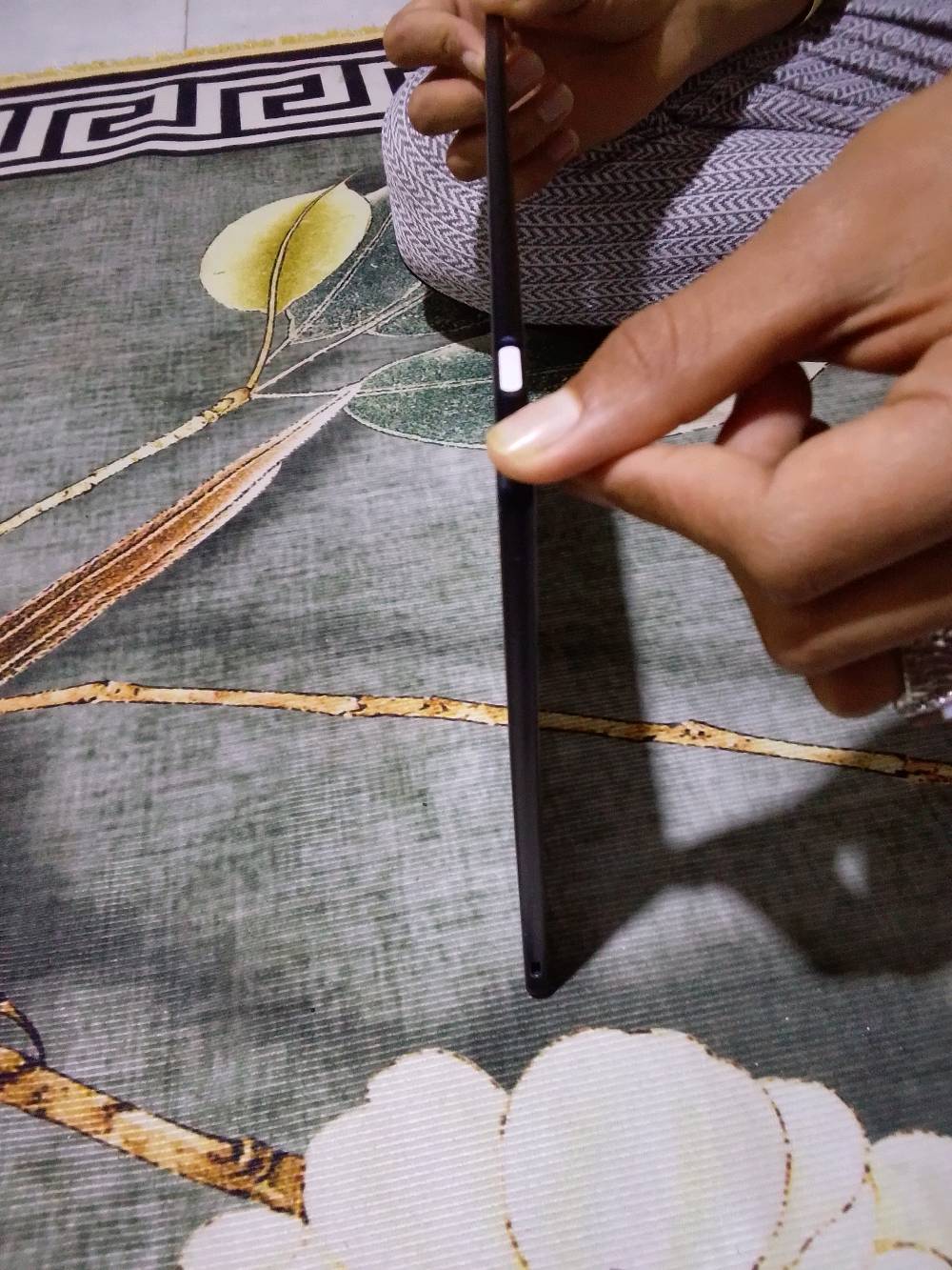 سلام عليكم ايباد كلش نضيف مثل ما شوفون كدامكم اسمه كوكل بكسل معالج كور ام 3جيل8رام8هارد64حجم12  ستوني اخذته كلش جديد مكاني ناصريه قضاء الفجر هوه صار عليه الله شاهد 200الف او انته قيم اب ذمه او ضمير او اخذه ‏