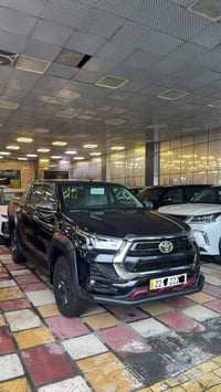 للبيع تويوتا هايلوكس   موديد  2023   ماشيه 77 الف   فول مواصفات   كامر...
