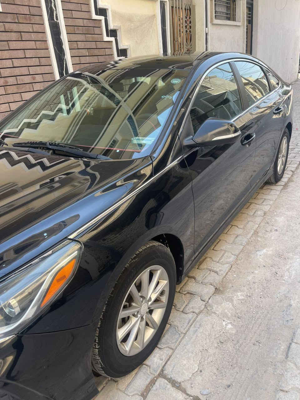 السلام عليكم سوناتا 19 وارد امريكي حادثها موجود بالمنشور كلش بسيط مواصفات عادية ماشية 64 تخم تاير جديد باتري جديد سعرها 142 مكاني بغداد للأستفسار الاتصال على ***********
