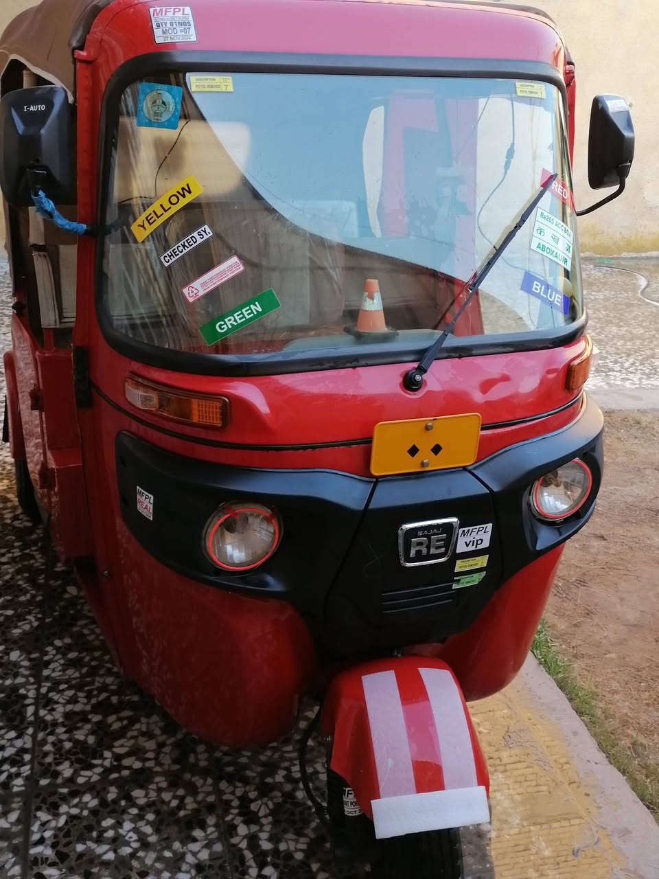 سلام عليكم شباب تكتك موديل 22 شهر الخامس تكتك نضيفه بيع سريع السعر 8:ونص وبيها مجال رقم الجوال *********** مامتواجد ع الفيس ولاواتساب بس ع الهاتف
