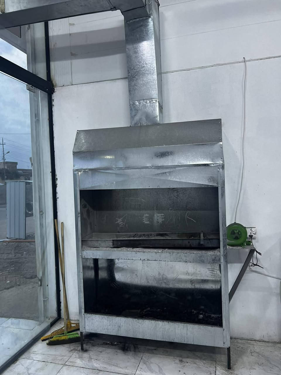 ئەشیای کاملی مەتعەم هەمو پیکەوە ئەفرۆشرێ 
هەولێر.بەردەرەش


**إذا كنت صاحب هذا الإعلان وتريد حذفه لأي سبب، رجاءا أرسل رسالة إلى الدعم الفني**