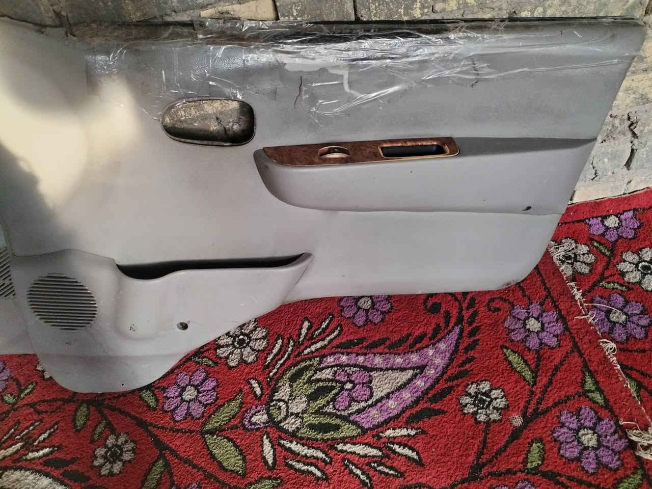 السلام وعليكم
بطانين منقولي يرهم للبريجو صفحتين هنه ودكمهن شغاله  ويدات وسيامه  ب 75 وبيهن مجال مكاني كوت 
***********
