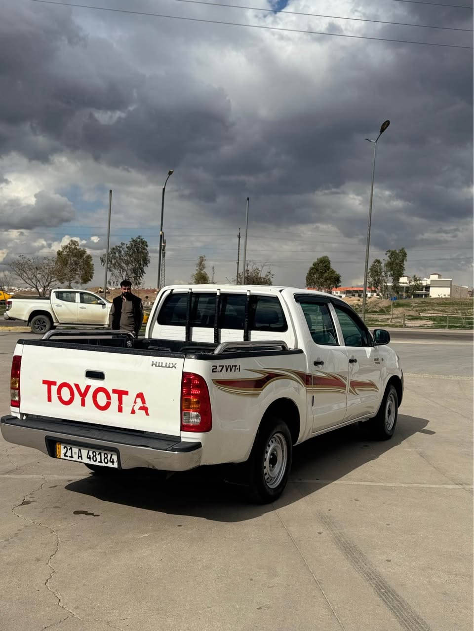 مرزیە مودیل2010فلاحی كیرو مكینە بەشەرت سنوی تازەیە بەناو خۆمانە بێ بۆ یاغە بەس ٤ساردی هەیە عینەو كلاجی تازەیە هیج مەسەرفی نیە گشت گیانی بەشەرت سعر 157 مجال 
***********
*********** كركوك, العراق
